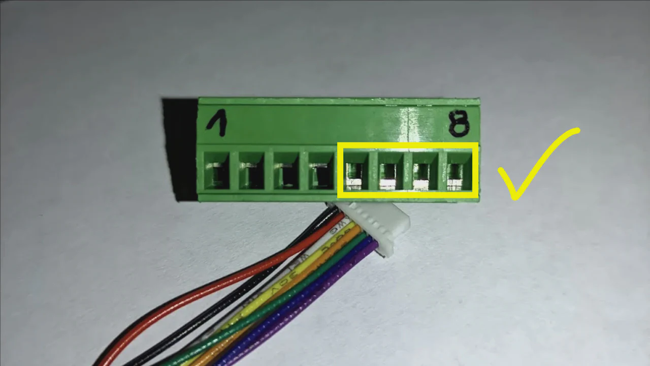 Vista a los contactos de la regleta